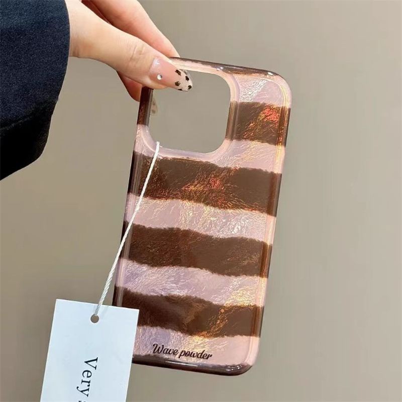 غطاء هاتف صلب بنمط خطوط بنية و - مراجعة Phone Cases Brown وسعره