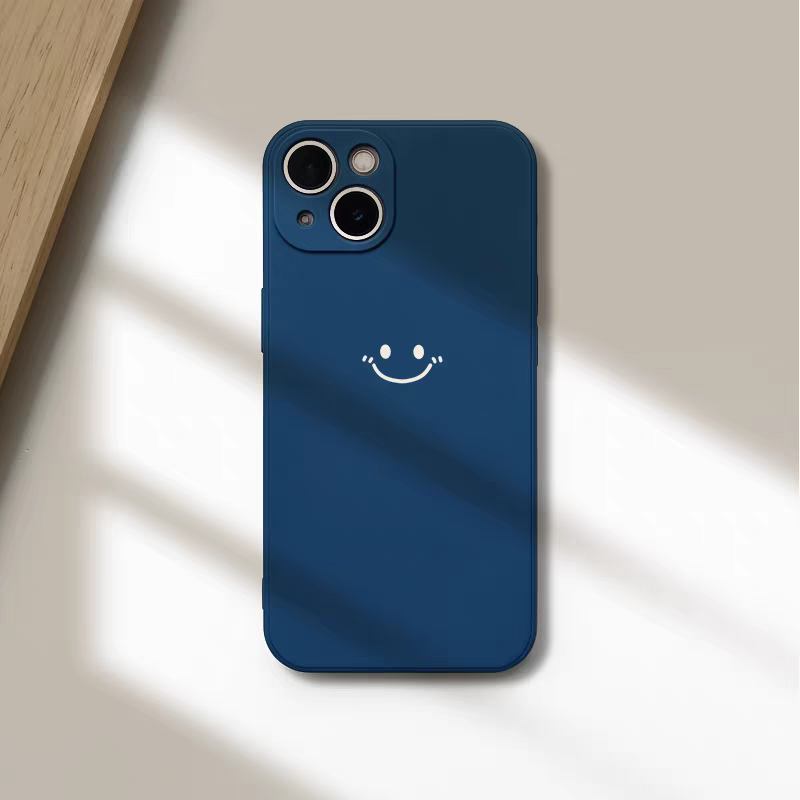 غطاء هاتف بتصميم مبتسم بسيط لآ - مراجعة Silicone Liquid Case وسعره